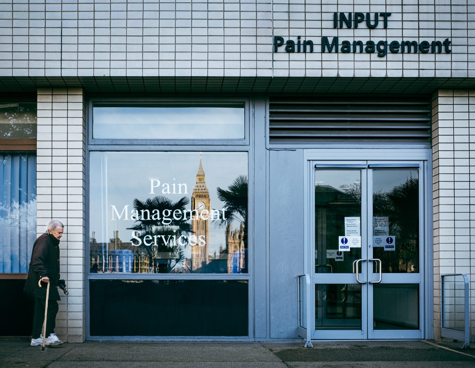 Parliament's Pain Management Service by Alan Coote